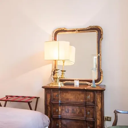 Luxury Spanish Steps Terrace Apartment Rome
