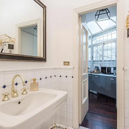 Luxury Spanish Steps Terrace Apartment Rome